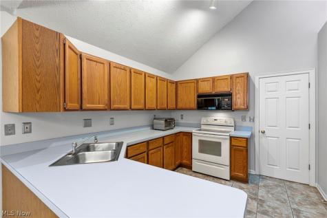 1660 Chapman Way Broadview Heights OH 44147