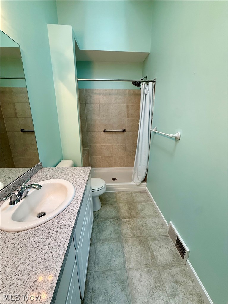 156 Spinnaker Drive Columbiana OH 44408
