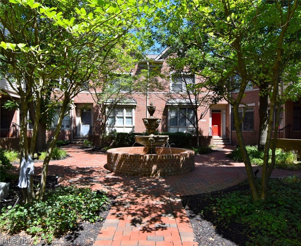 19659 Chagrin Boulevard Shaker Heights OH 44122