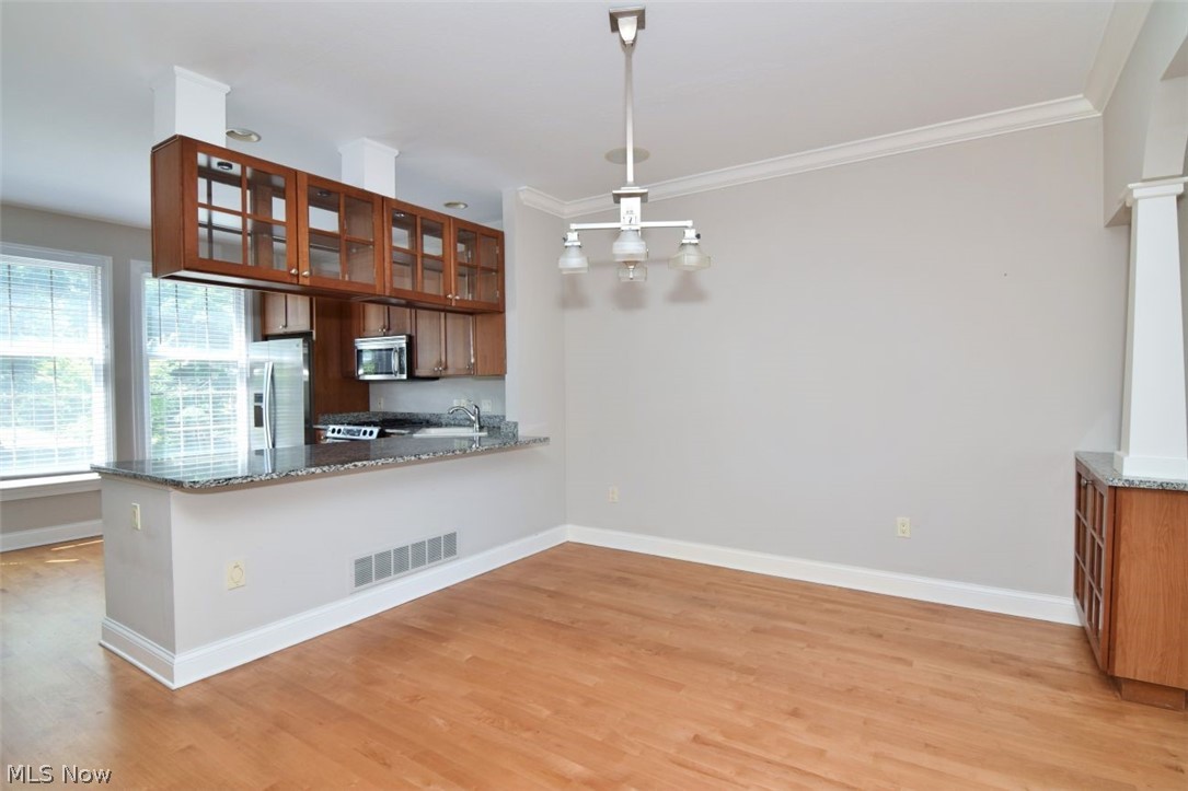 19659 Chagrin Boulevard Shaker Heights OH 44122