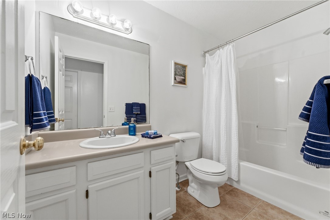1172 Wild Brook Drive Akron OH 44313