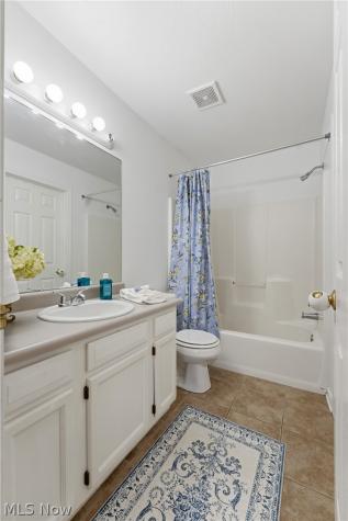 1172 Wild Brook Drive Akron OH 44313