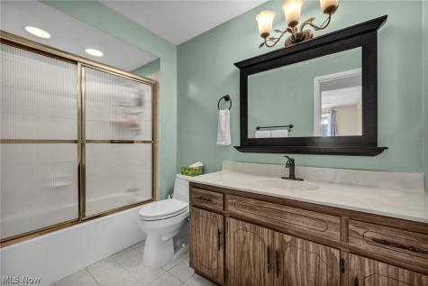 19648 Lorain Road Fairview Park OH 44126