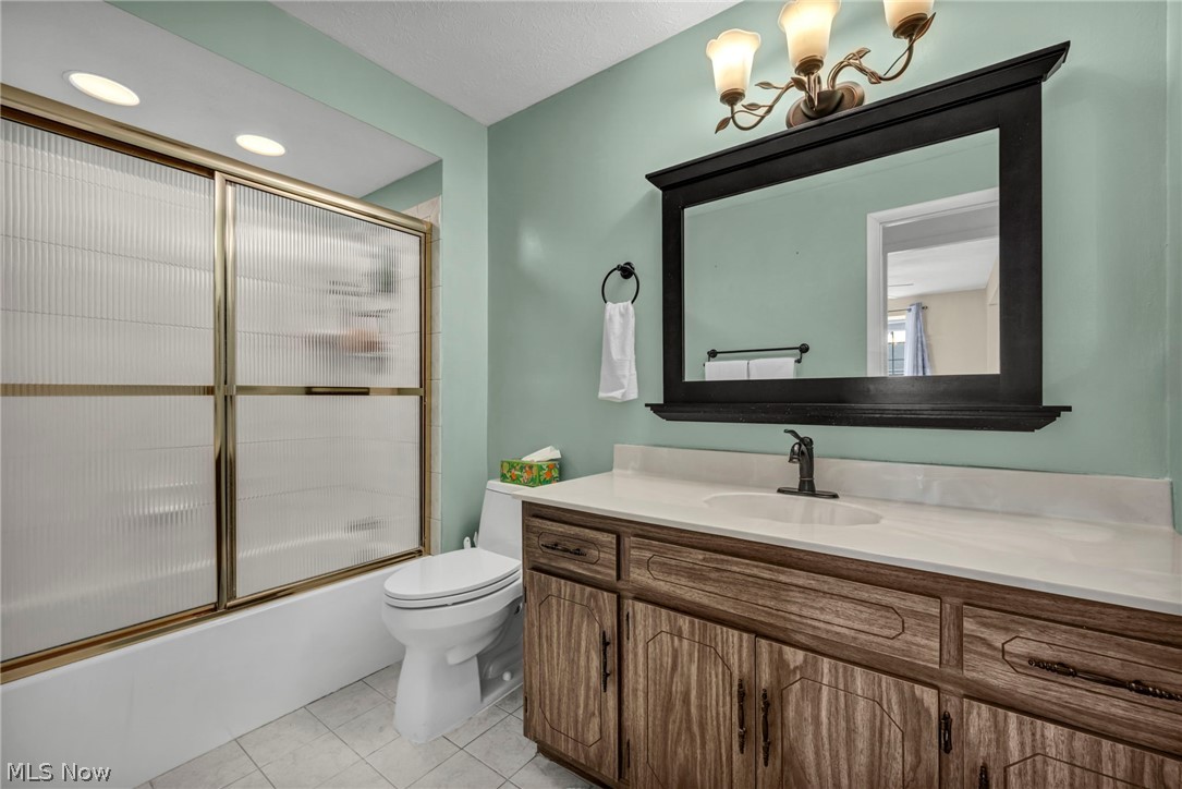 19648 Lorain Road Fairview Park OH 44126