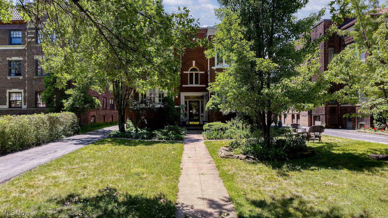 2460 Overlook Road Cleveland Heights OH 44106