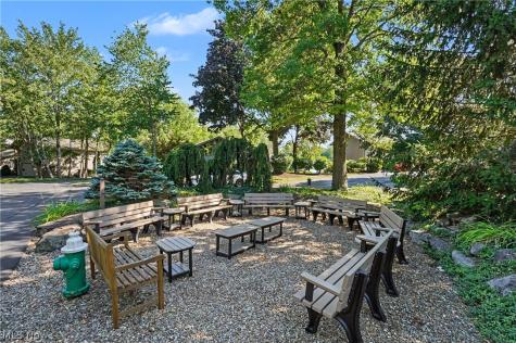 755-27 Windward Drive Aurora OH 44202