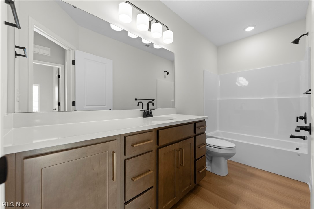 453 Harbor Lane Lorain OH 44052