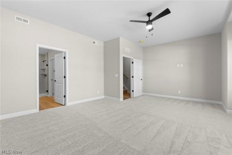 453 Harbor Lane Lorain OH 44052
