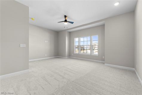 453 Harbor Lane Lorain OH 44052