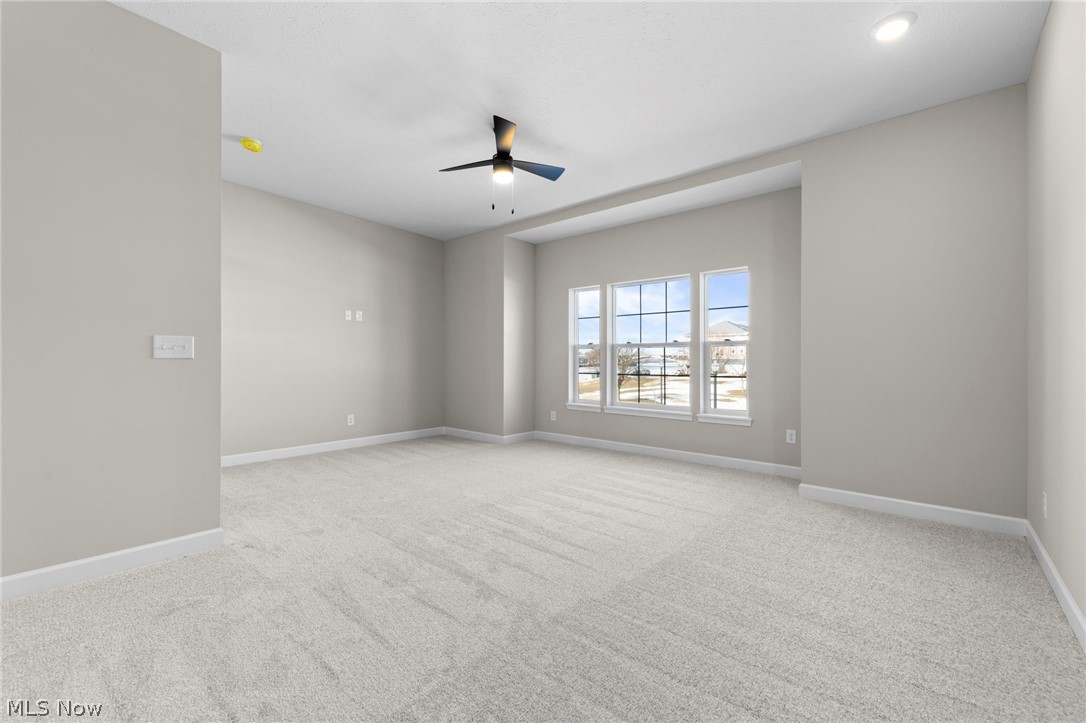 453 Harbor Lane Lorain OH 44052