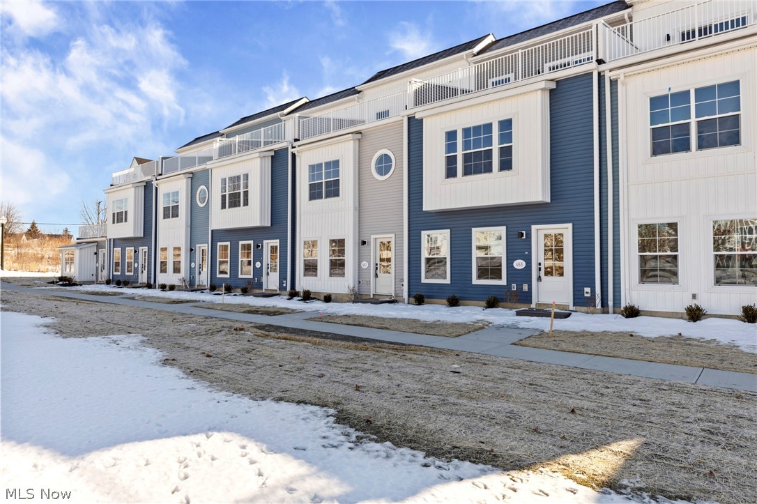 453 Harbor Lane Lorain OH 44052