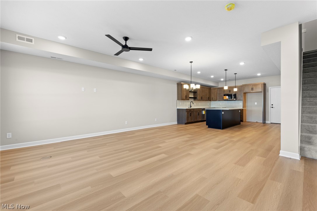 453 Harbor Lane Lorain OH 44052