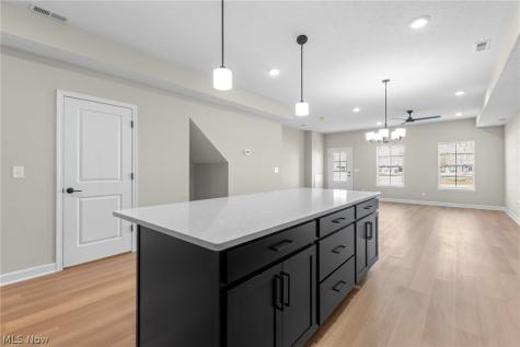 453 Harbor Lane Lorain OH 44052