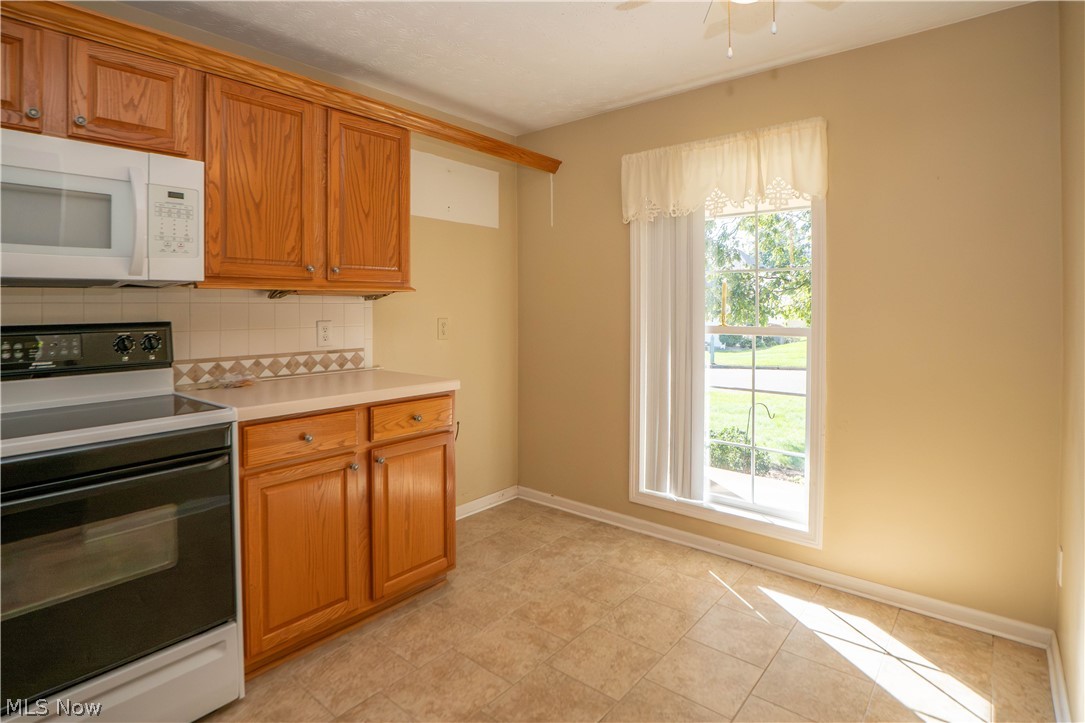1643 Southpointe Circle NE Canton OH 44714