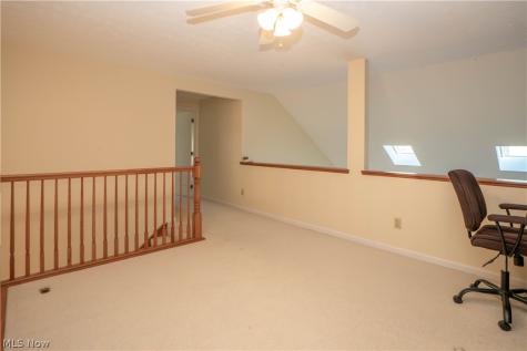 1643 Southpointe Circle NE Canton OH 44714