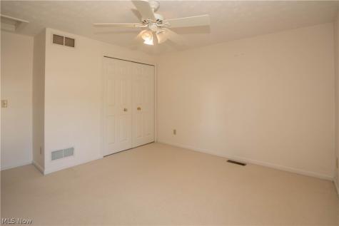 1643 Southpointe Circle NE Canton OH 44714