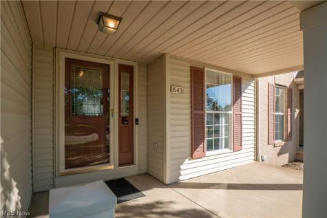 1643 Southpointe Circle NE Canton OH 44714