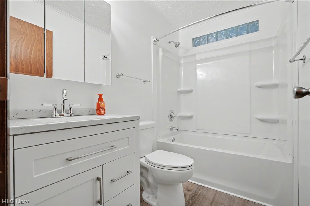 548 Continental Drive Salem OH 44460