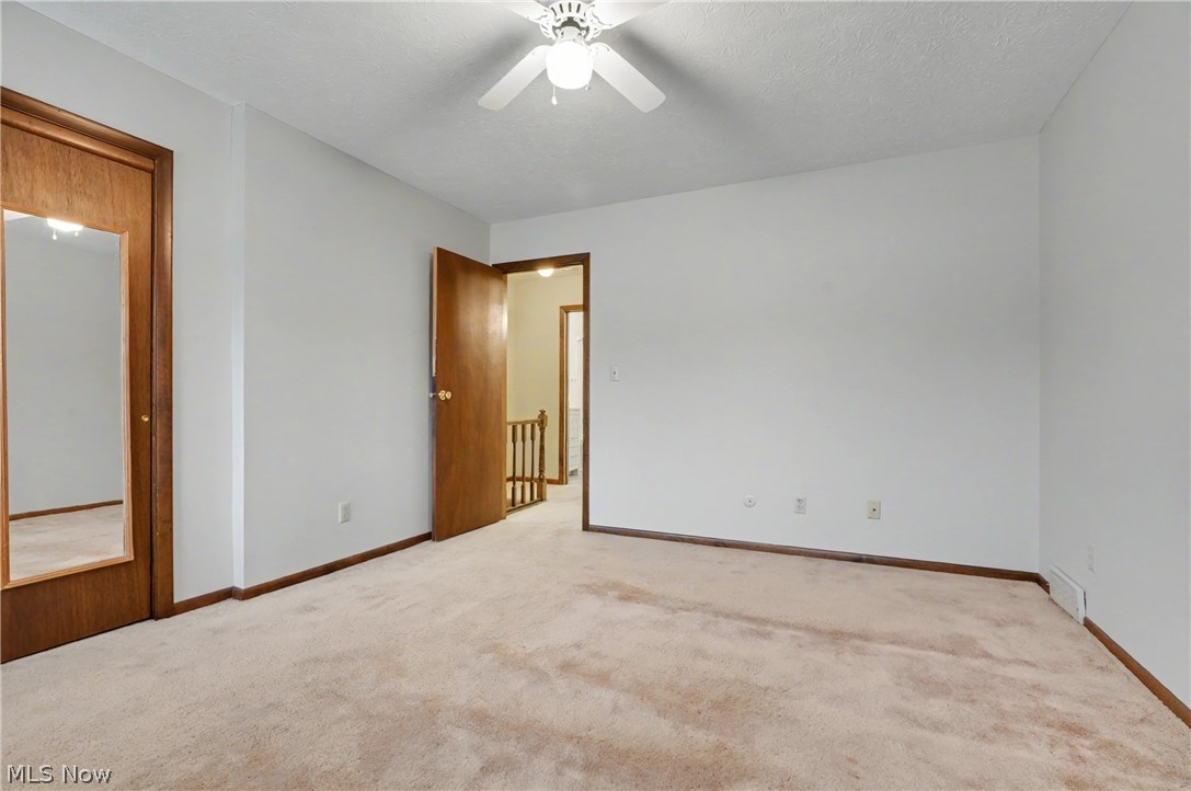 548 Continental Drive Salem OH 44460