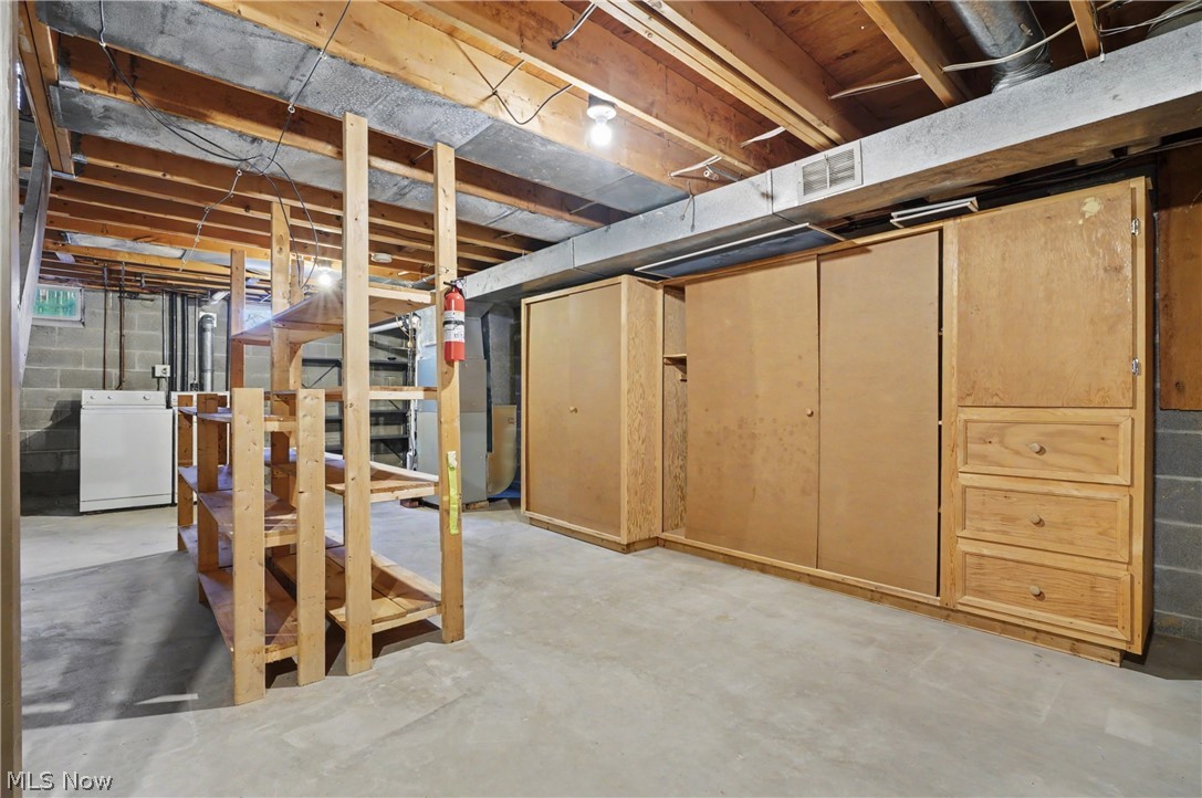 548 Continental Drive Salem OH 44460