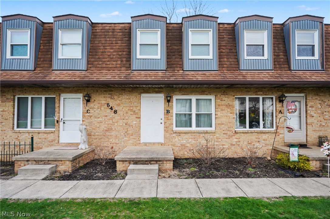 548 Continental Drive Salem OH 44460