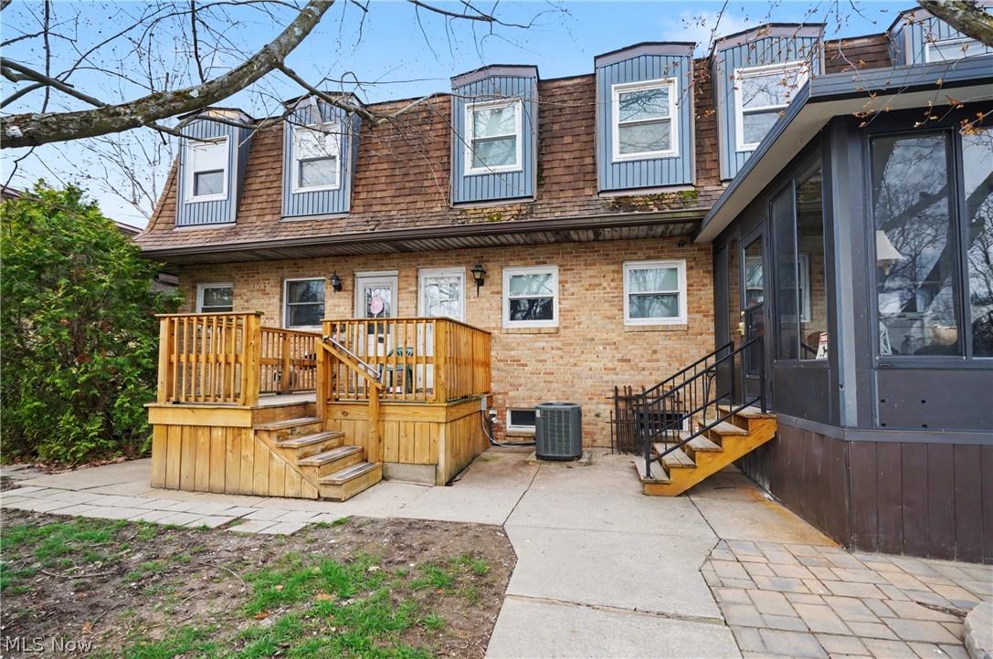 548 Continental Drive Salem OH 44460