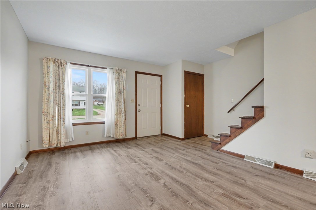 548 Continental Drive Salem OH 44460