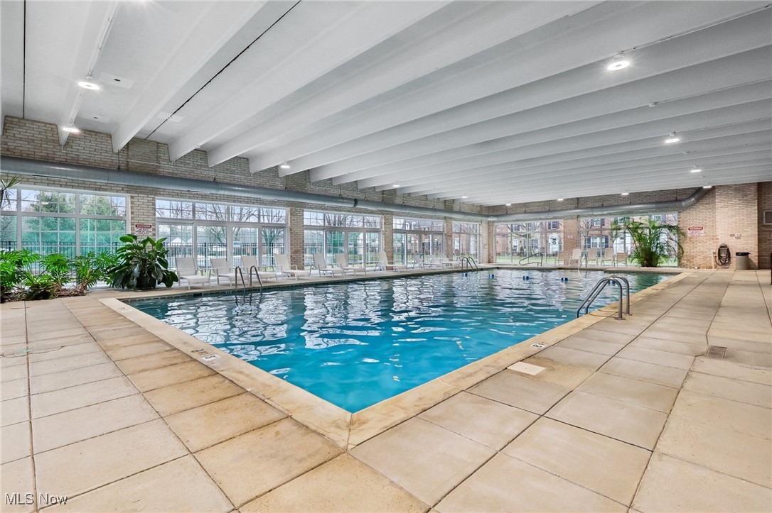 1931 King James Parkway Westlake OH 44145