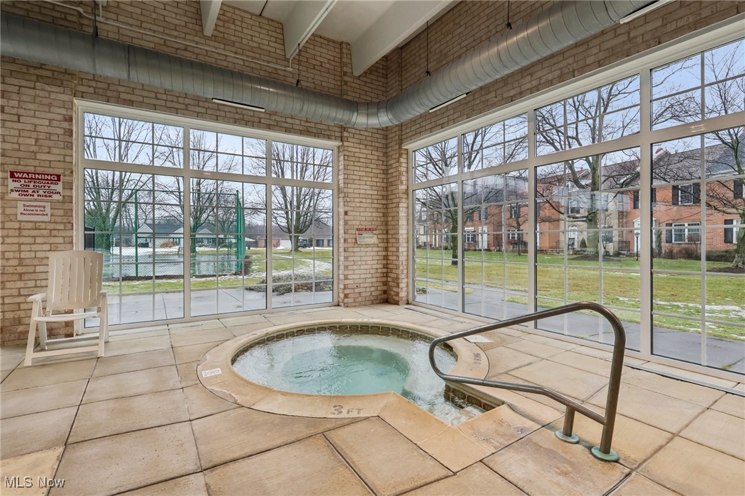 1931 King James Parkway Westlake OH 44145