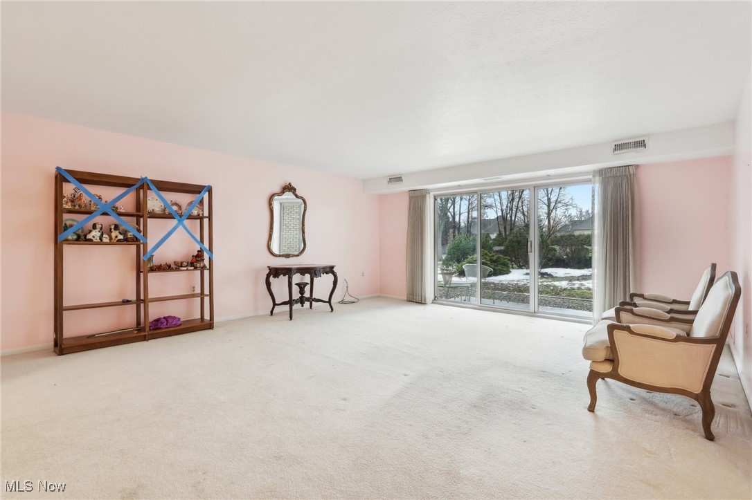 1931 King James Parkway Westlake OH 44145