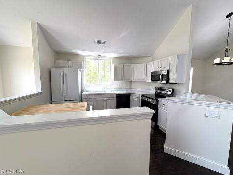 21 Vista Circle North Olmsted OH 44070