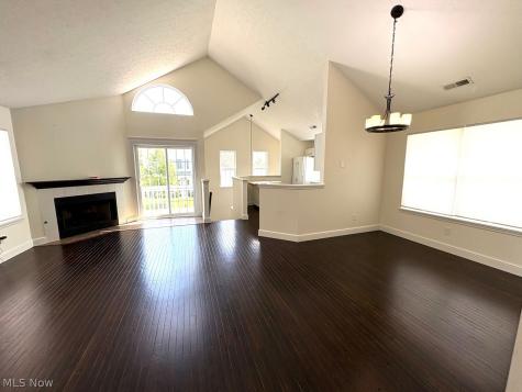 21 Vista Circle North Olmsted OH 44070