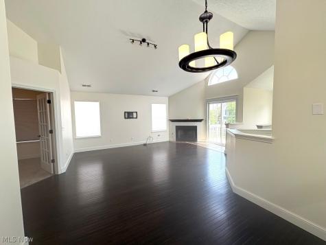 21 Vista Circle North Olmsted OH 44070