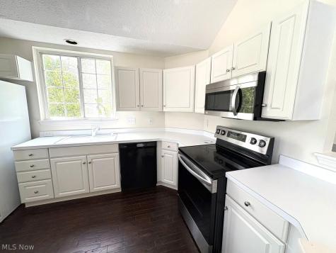 21 Vista Circle North Olmsted OH 44070