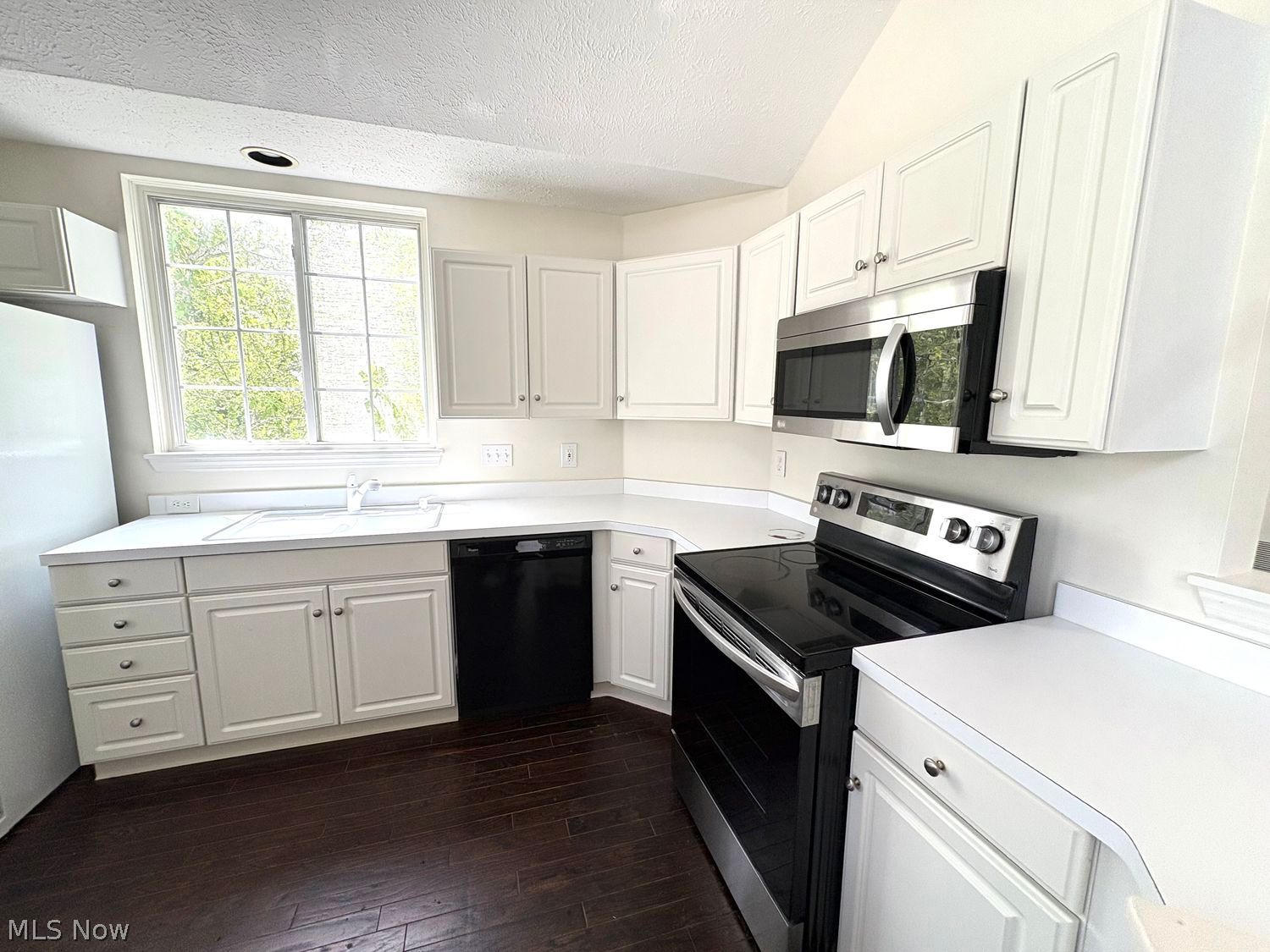 21 Vista Circle North Olmsted OH 44070