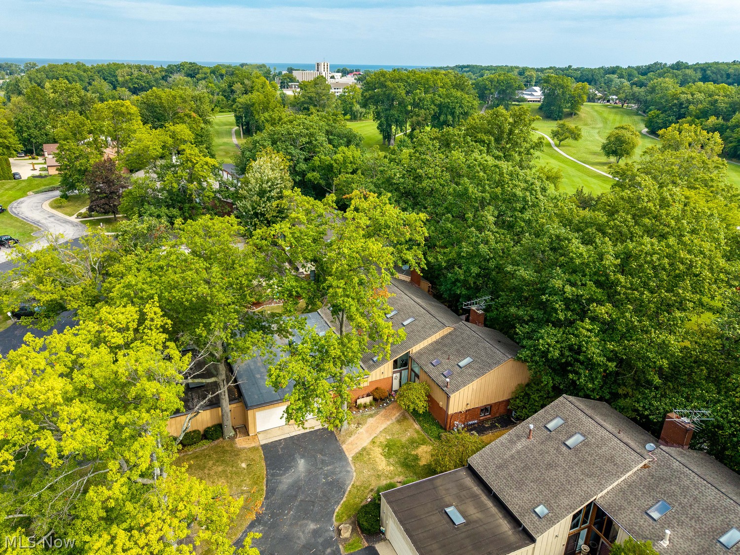 4723 Greenbriar Lane Lorain OH 44053