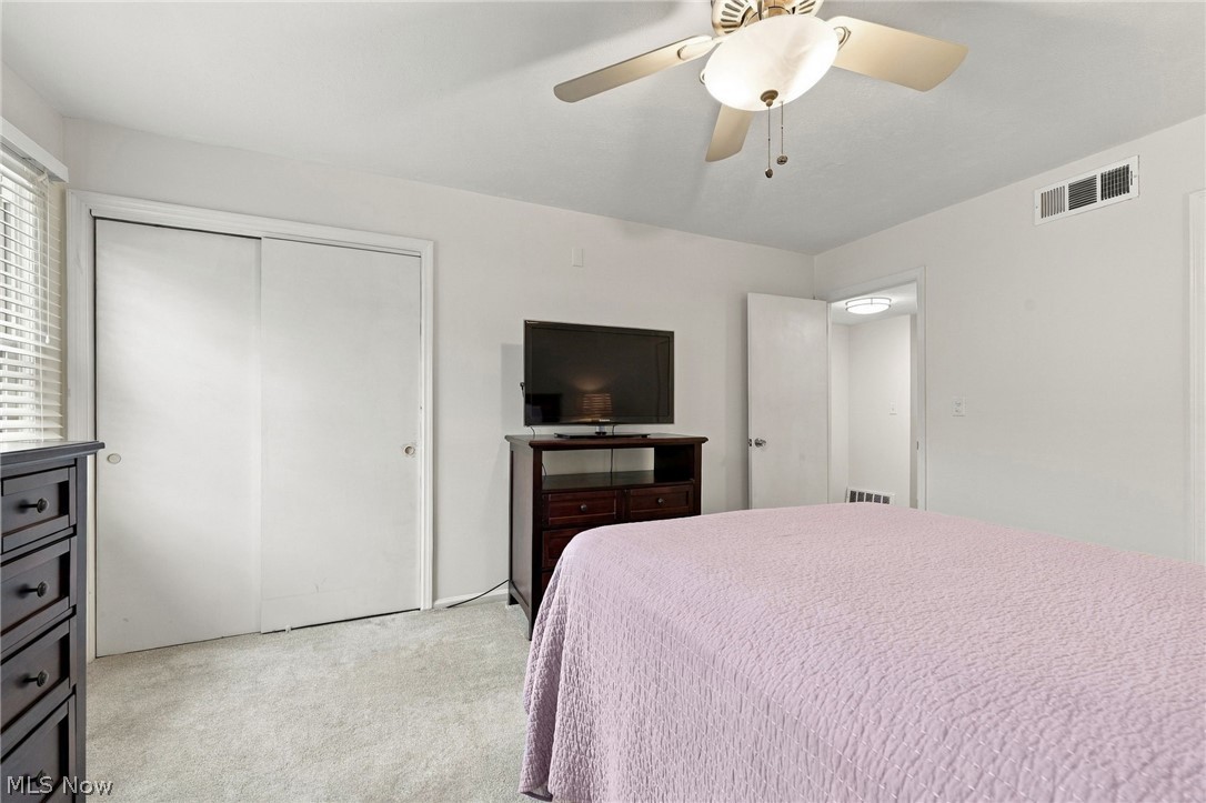 5612 Chelmsford Drive Lyndhurst OH 44124