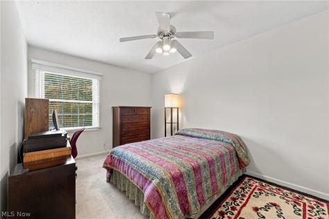 5612 Chelmsford Drive Lyndhurst OH 44124