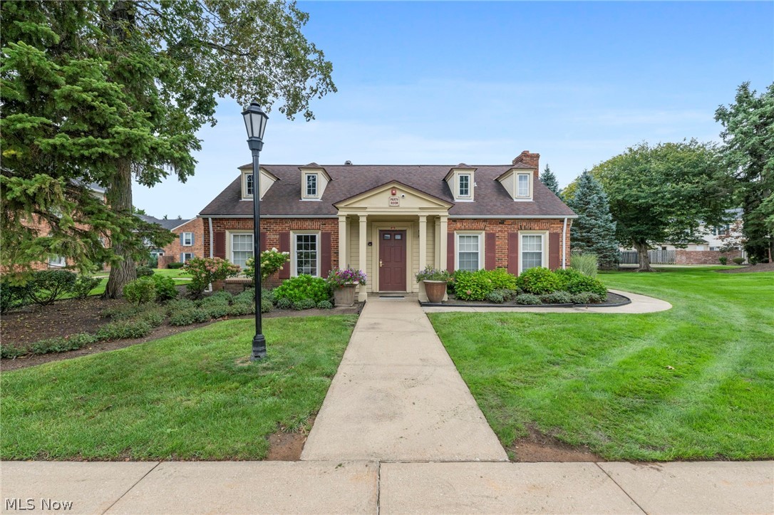 5612 Chelmsford Drive Lyndhurst OH 44124