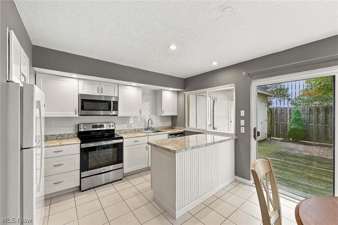 5612 Chelmsford Drive Lyndhurst OH 44124