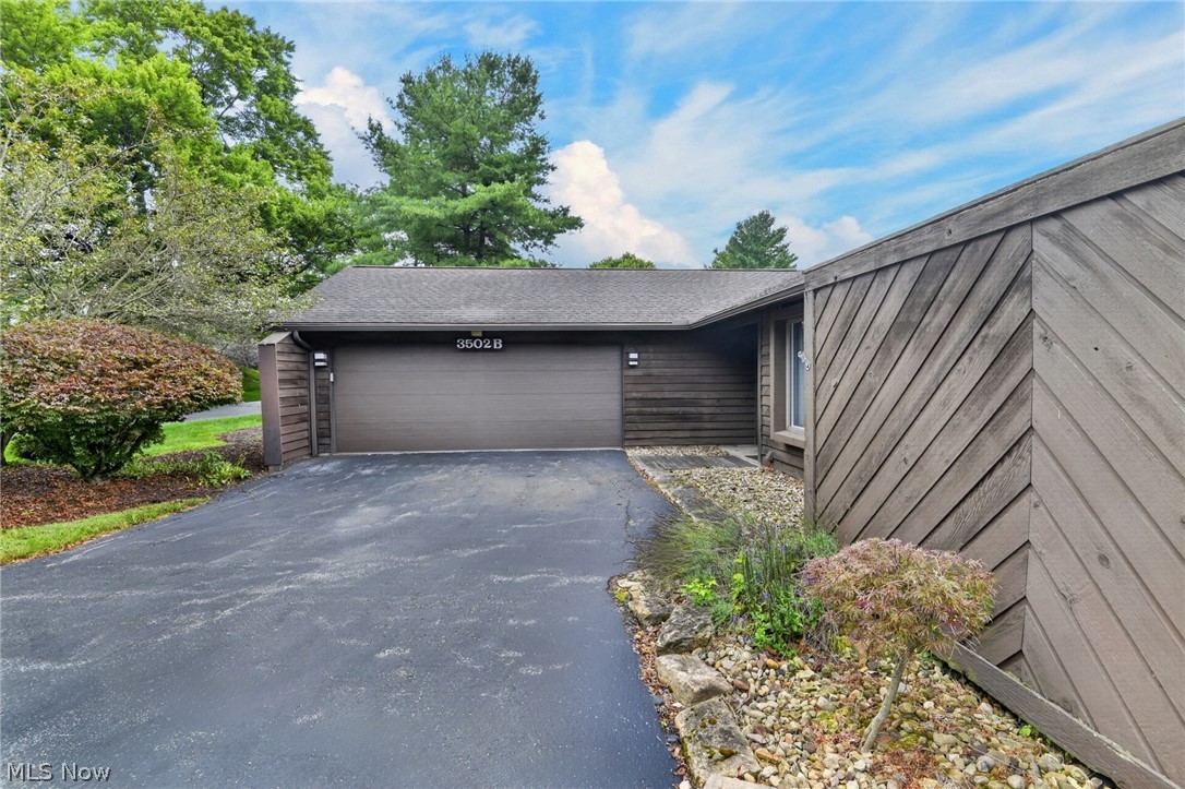 3502 Somerset Drive Youngstown OH 44505