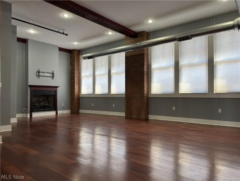 1260 W 4th Street Cleveland OH 44113