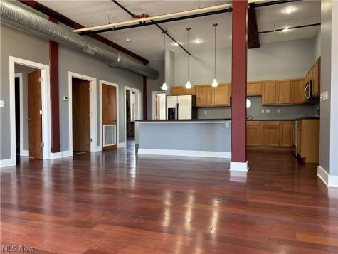 1260 W 4th Street Cleveland OH 44113