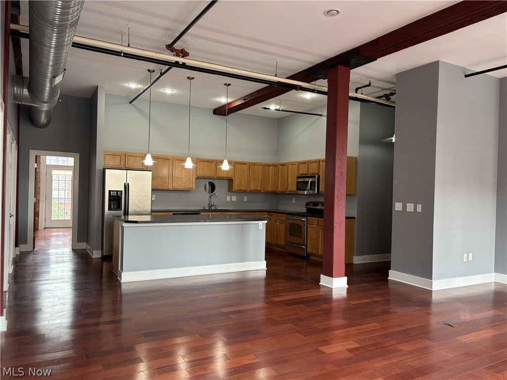 1260 W 4th Street Cleveland OH 44113