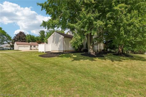 3695 Englewood Drive Stow OH 44224