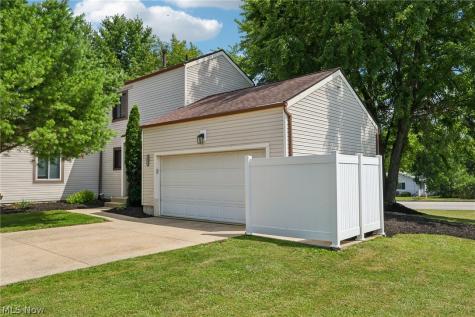 3695 Englewood Drive Stow OH 44224