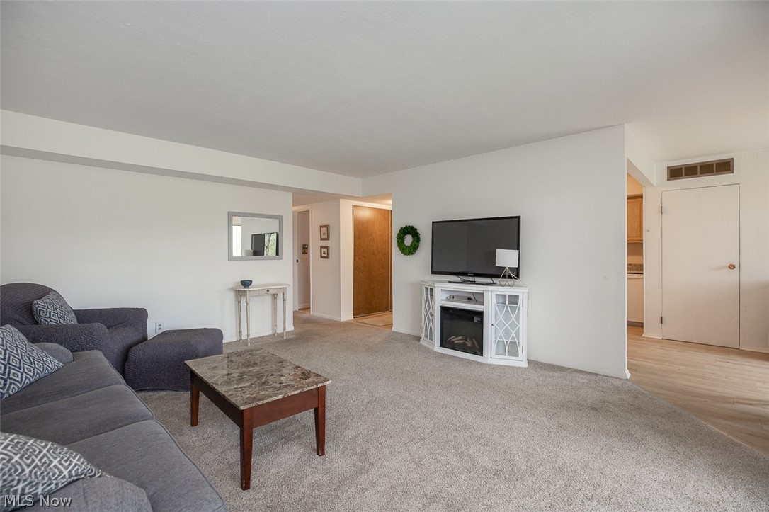 1105 Canyon View Road Sagamore Hills OH 44067