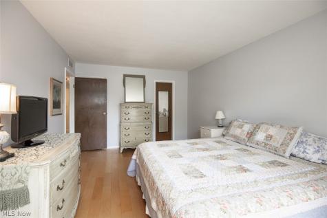 1105 Canyon View Road Sagamore Hills OH 44067
