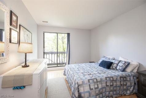 1105 Canyon View Road Sagamore Hills OH 44067