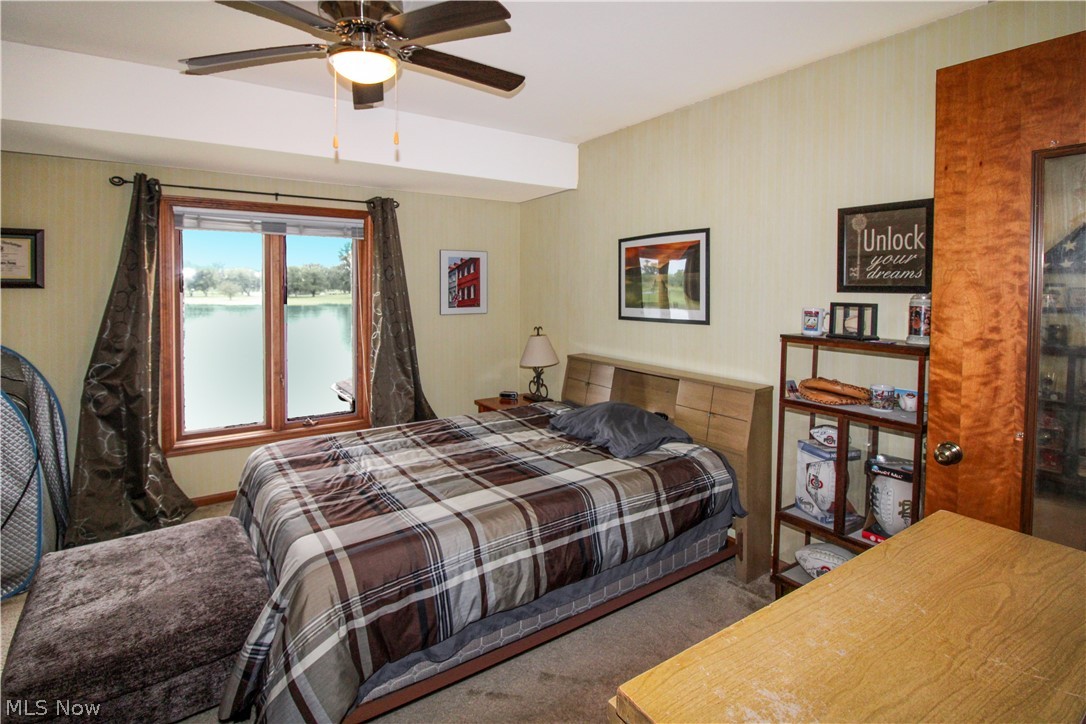 2594 E Sun Valley Drive Port Clinton OH 43452